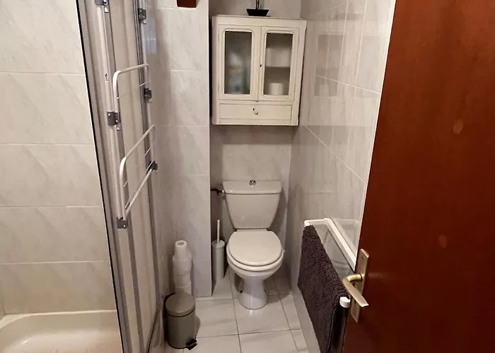 4 Chambres, Sejour, Cuisine * Кастийон-де-Ларбуст